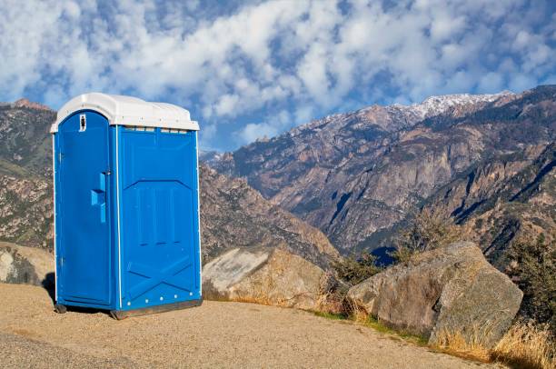 Best Porta potty delivery and setup  in Salem, SD